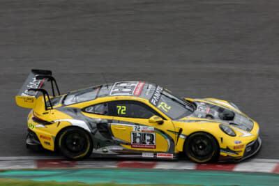 72号車 HUBAUTO RACING