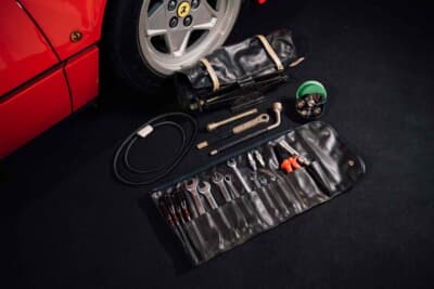 6万3250ドル（邦貨換算約1000万円）で落札されたフェラーリ「328GTS」（C）Courtesy of RM Sotheby's