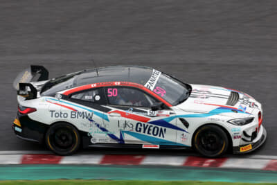 50号車 YZ RACING with BMW Team Studie