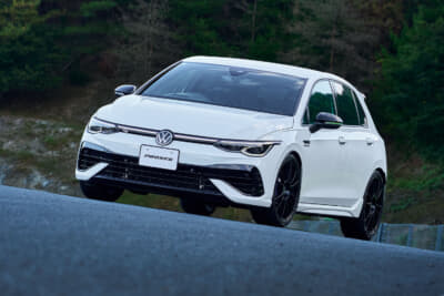 VW ゴルフ8：maniacs