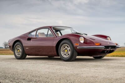 37万9000ドル（邦貨換算約5770万円）で落札されたディーノ「246GT」（C）Courtesy of RM Sotheby's