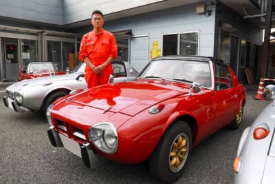 1966年式トヨタ スポーツ800とオーナーの宮崎大輔さん