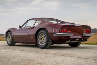 37万9000ドル（邦貨換算約5770万円）で落札されたディーノ「246GT」（C）Courtesy of RM Sotheby's