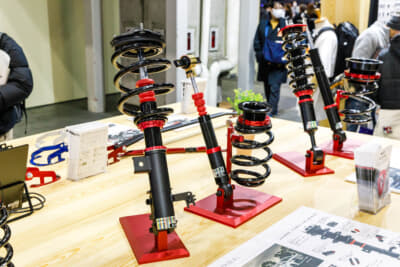 DAMPER ZZ-R L：上質感と乗り心地、静粛性を追求した全長調整式サスペンションキット