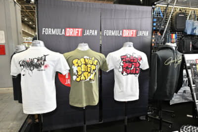 FDJのアパレルも展示・販売していた