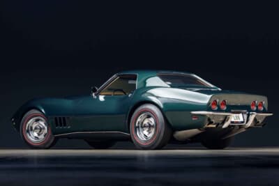 33万ドル（邦貨換算約5000万円）で落札されたシボレー「コルベット・スティングレイL88」（C）Courtesy of RM Sotheby's