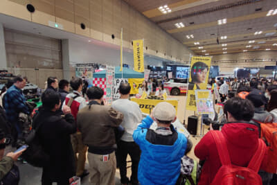 及川紗利亜選手と瀬イオナさんのトークショーも行われた