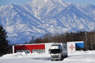 車両はほぼなんでもOKということで、実にさまざまな車種が参加。今回は中型トラック＆マイクロバスのキャンピングカー仕様が登場
