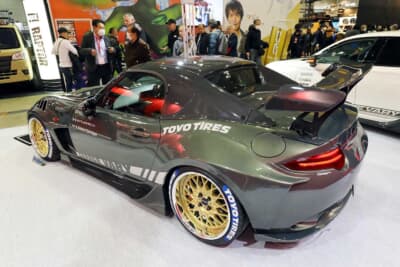 マツダ ロードスター：デモカーはカーボンハードトップだが、市販モデルはFRPハードトップということだ