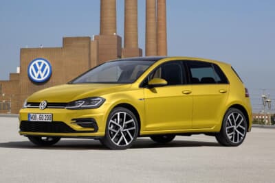 2014年のフォルクスワーゲン ゴルフ7は、ドイツで1万7325ユーロだった