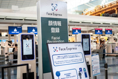 デジタル化が進み、搭乗手続きはどんどん便利になっている