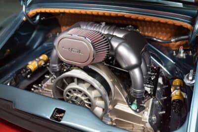 97万5000ドル(邦貨換算約1億5208万円)で現在も販売中のポルシェ「911リマスタード バイ ギュンター ヴェルクス」(C)Courtesy of RM Sotheby's