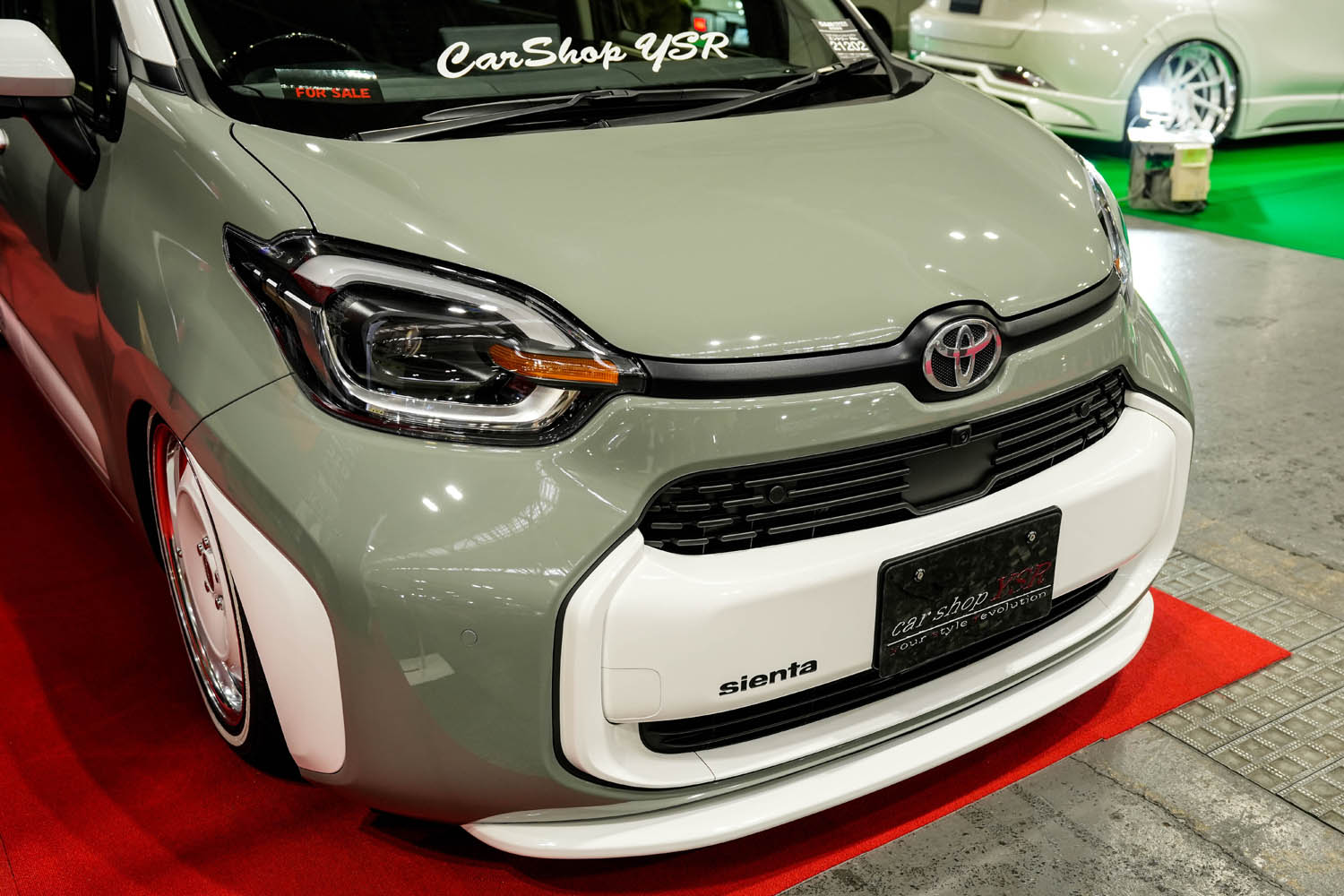 トヨタ「シエンタ」をエアサスでローダウン！「カッコかわいい」カスタムスタイルを実現…将来はコンプリートとしての販売を視野に | AUTO ...