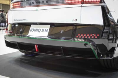 ヒョンデ アイオニック 5N DKエディション：グリーンがアクセントカラーとして随所に挿入される