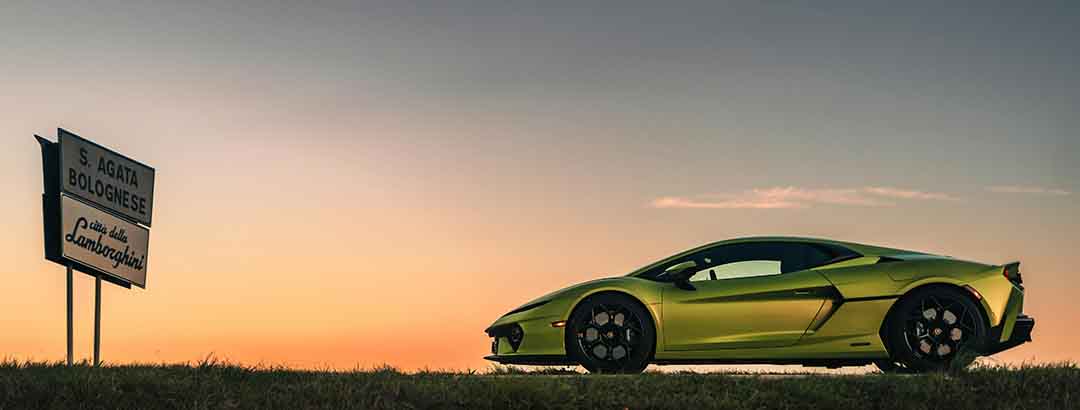 ランボルギーニは世界中で賞を総ナメ！ ローンチ前の「テメラリオ」も「もっとも乗ってみたいクルマ」賞を…もはやハイブリッドであることが認知済！