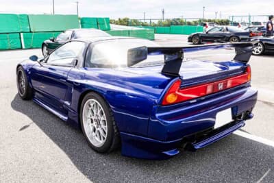 ホンダ NSX：サスペンションはエンドレスのジールを装着