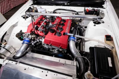 15万〜20万ドル（邦貨換算約2200万円〜2960万円）で現在も販売中の日産「スカイライン RSターボ Gr.Aツーリングカー」（C）Bonhams