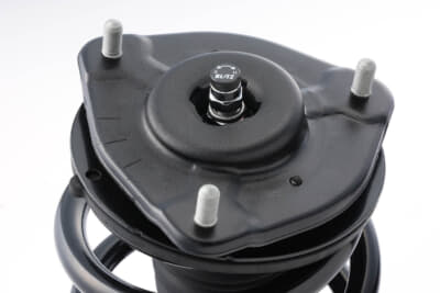 BLITZ DAMPER ZZ-R L：32段階の伸縮同時減衰力調整機構を採用。特殊ニードルバルブでしっかりとした減衰力調整が可能