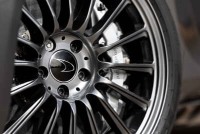 「71万5000ドル（邦貨換算約1億1153万円）で落札されたメルセデス・ベンツ「SLRマクラーレン・エディション」（C）Bonhams」