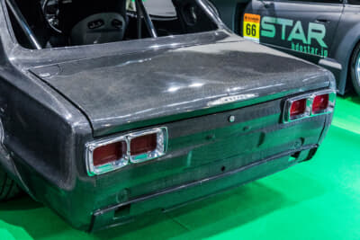 STAR ハコスカーボン:これらドライカーボンパーツは鈑金用のパネルとしても利用できる