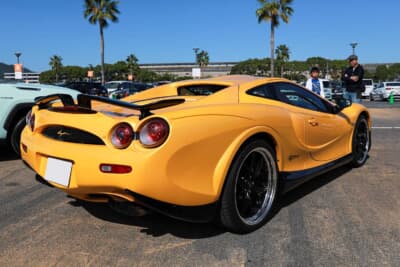 光岡 オロチ:どの方向から眺めても、ひと目でそれと分かる独特の意匠がオロチの特徴