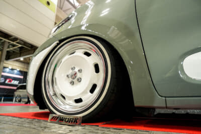 YSR トヨタ シエンタ：足まわりはイデアルのエアサス。ホイールはワーク シーカーDTの17インチをチョイス