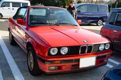 1992年式のBMW 320iカブリオレ