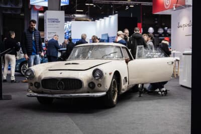レストア前のマセラティ 3500GT
