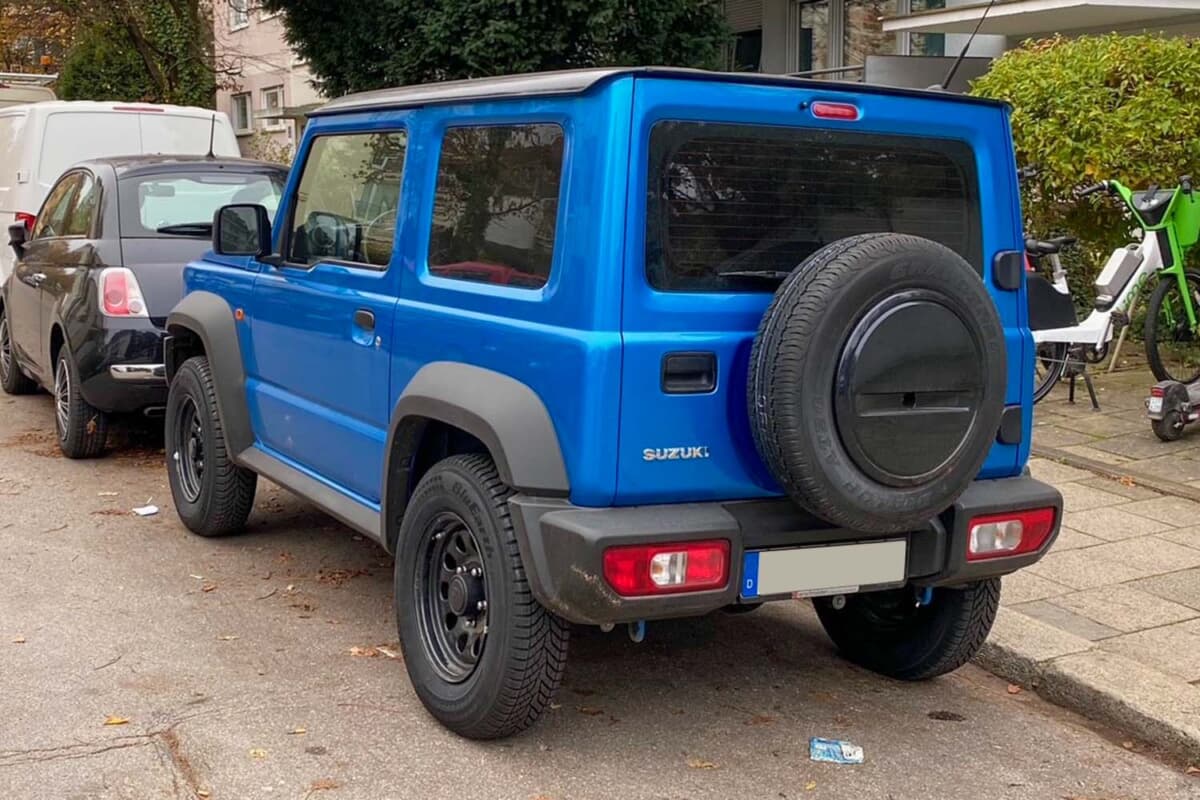 滅多に見かけないスズキ ジムニーはドイツでは約470万円も！