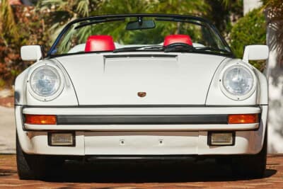 28万ドル（邦貨換算約4360万円）で落札されたポルシェ「911スピードスター ターボルック」（C）Courtesy of RM Sotheby's