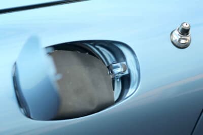 18万～20万ドル（邦貨換算約2808万～3120万円）で現在も販売中のポルシェ「911T タルガ」（C）Bonhams