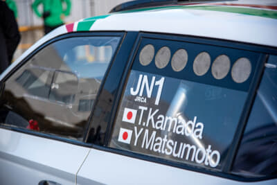 シュコダ ファビアR5：エンジンは1620ccで最高出力281ps、最大トルク420Nm