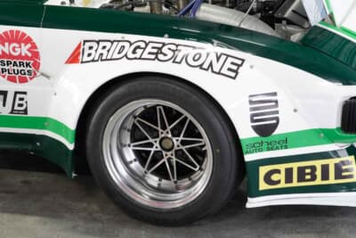 マツダ サバンナRX-7 デイトナ24時間レース仕様車：デイトナ用オーバーフェンダーは大型エアダムスカートと一体だ