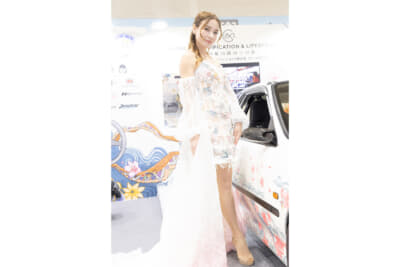 IMX IndonesiaのLINAさん