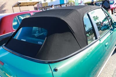 光岡ビュート コンバーチブル：経年劣化が心配される幌だが、現在はグッドコンディションを維持