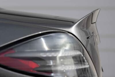 「71万5000ドル（邦貨換算約1億1153万円）で落札されたメルセデス・ベンツ「SLRマクラーレン・エディション」（C）Bonhams」