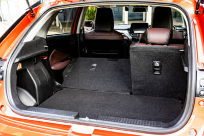 スズキ フロンクス：後席は60：40分割可倒式