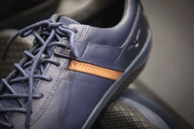 ベアクラッチL：足なじみの良い天然皮革を採用