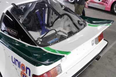 マツダ サバンナRX-7 デイトナ24時間レース仕様車：ゼッケン7号車を再現したレプリカモデルでリアスポイラーも装備