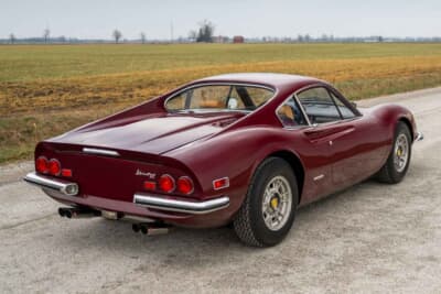 37万9000ドル（邦貨換算約5770万円）で落札されたディーノ「246GT」（C）Courtesy of RM Sotheby's