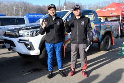 アルンポン／ウィチャイ組（No.33 TOYOTA ＨILUX FAST FORWARD）