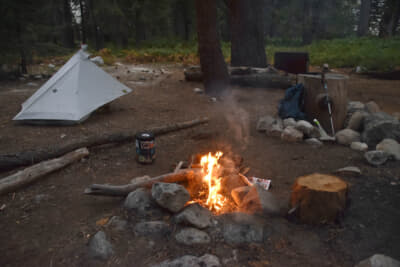 標高3000m以下は焚き火が許される