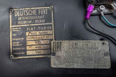 2万8000ドル（邦貨換算約425万円）で落札されたフィアット「850スパイダー」（C）Bonhams