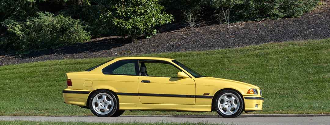 北米仕様のE36型 BMW「M3」が約1390万円で落札！ エンジンが違うのにのなぜ？ 理由はワンオーナー／ローマイレージだけじゃない!？