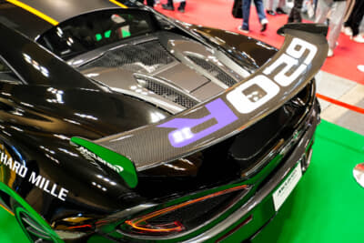 マクラーレン 620R：レーシングカーさながらのエアロパーツ