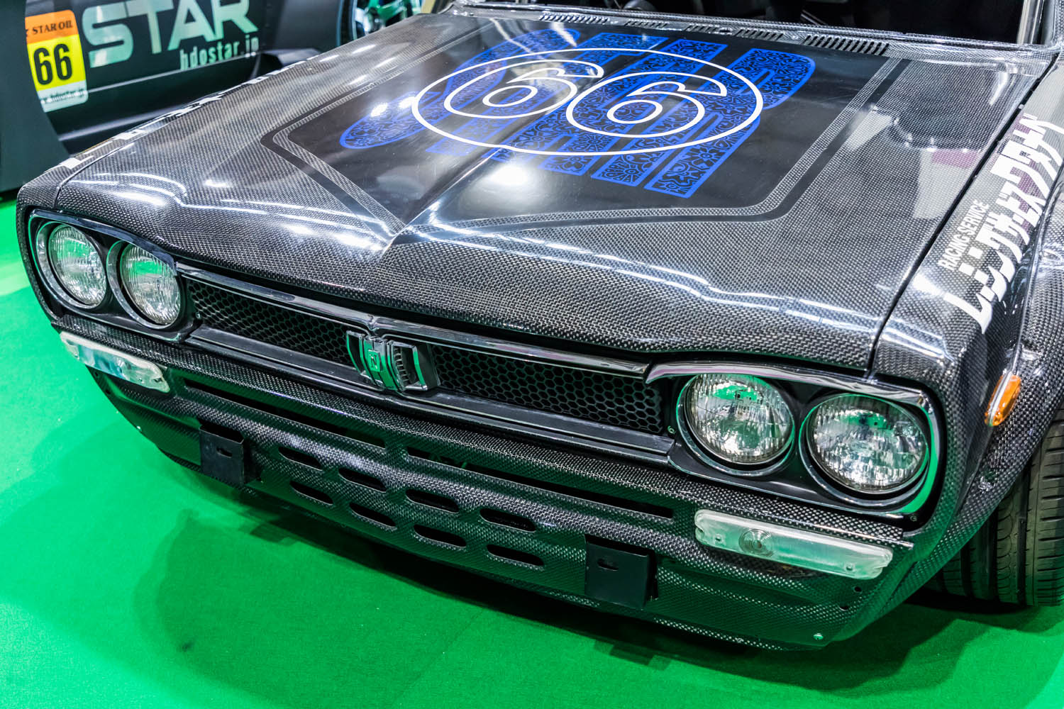 なぜ「ハコスカ」が全身ドライカーボンに？ すべてのパーツをレストア