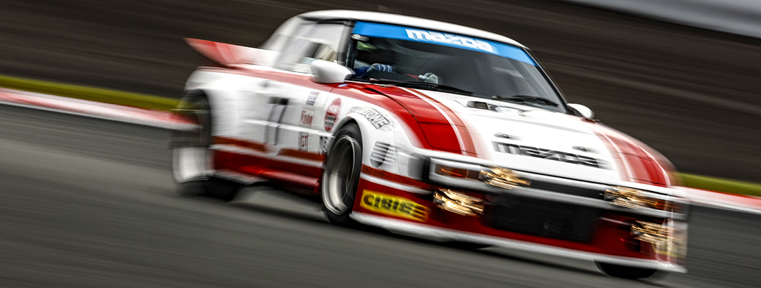 マツダ「サバンナRX-7」ワークスカーを社外パーツを駆使して再現！ 自分で製作した「RX−3」とランデブー走行を楽しんでいます