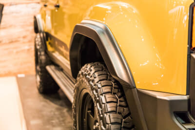 トヨタ ランドクルーザー250：片側35mm、合計で70mmの車幅拡幅が可能なオーバーフェンダーを装着