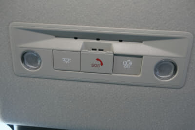 日産 セレナe-POWER ハイウェイスターV 4WD車：SOSコールを採用する