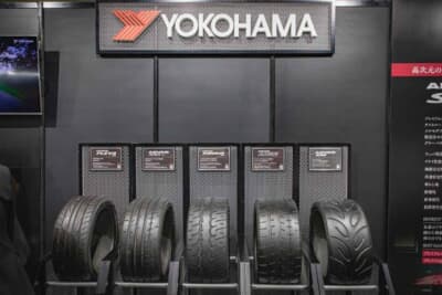 左からアドバン FLEVA V701、APEX V601、NEOVA AD09、A052、A050